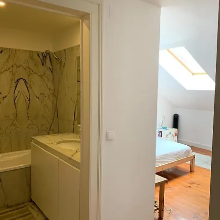 Quarto Com Banheiro Privativo M Lisboa
